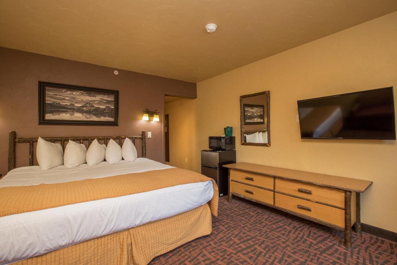 Elk Country Inn Jackson Bagian luar foto