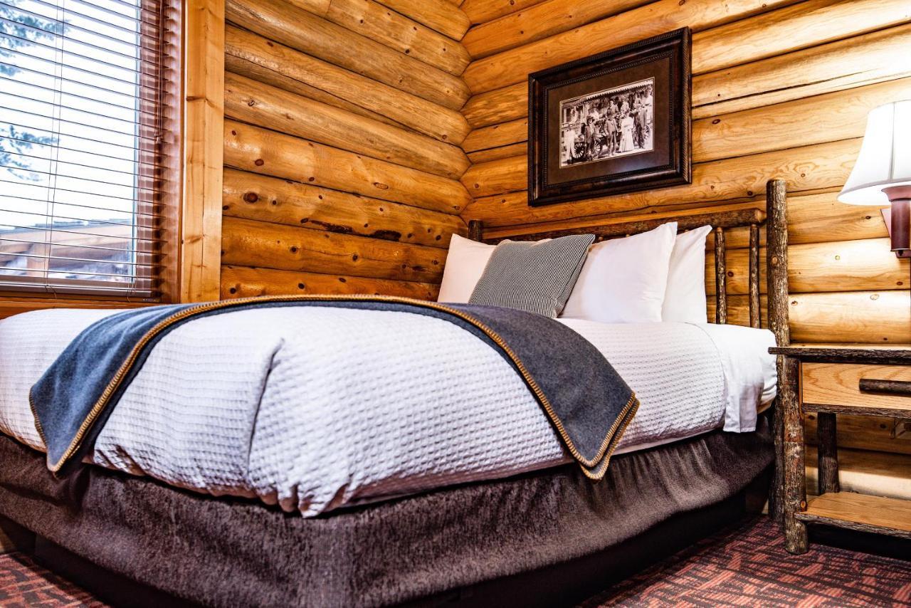 Elk Country Inn Jackson Bagian luar foto