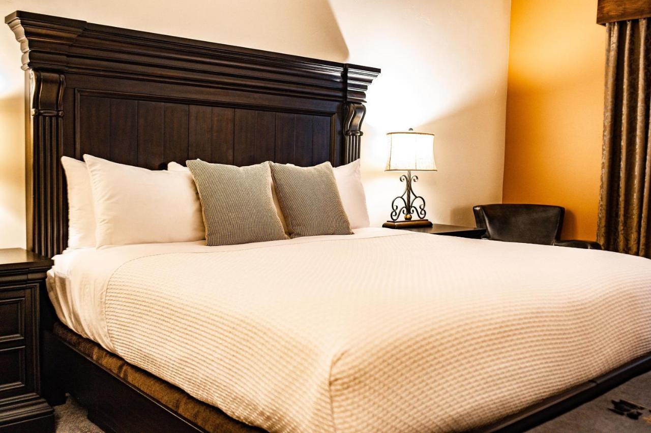 Elk Country Inn Jackson Bagian luar foto