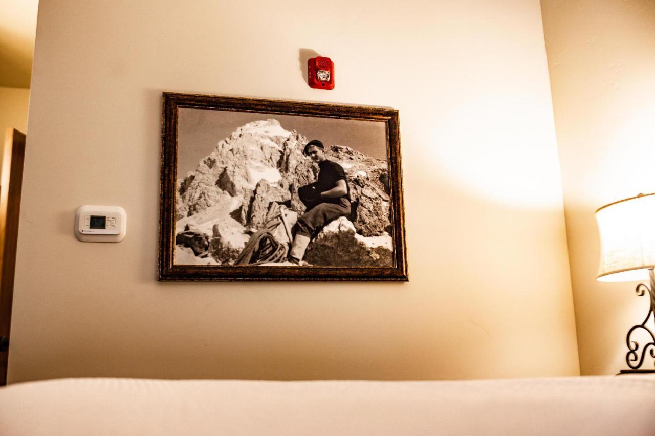 Elk Country Inn Jackson Bagian luar foto