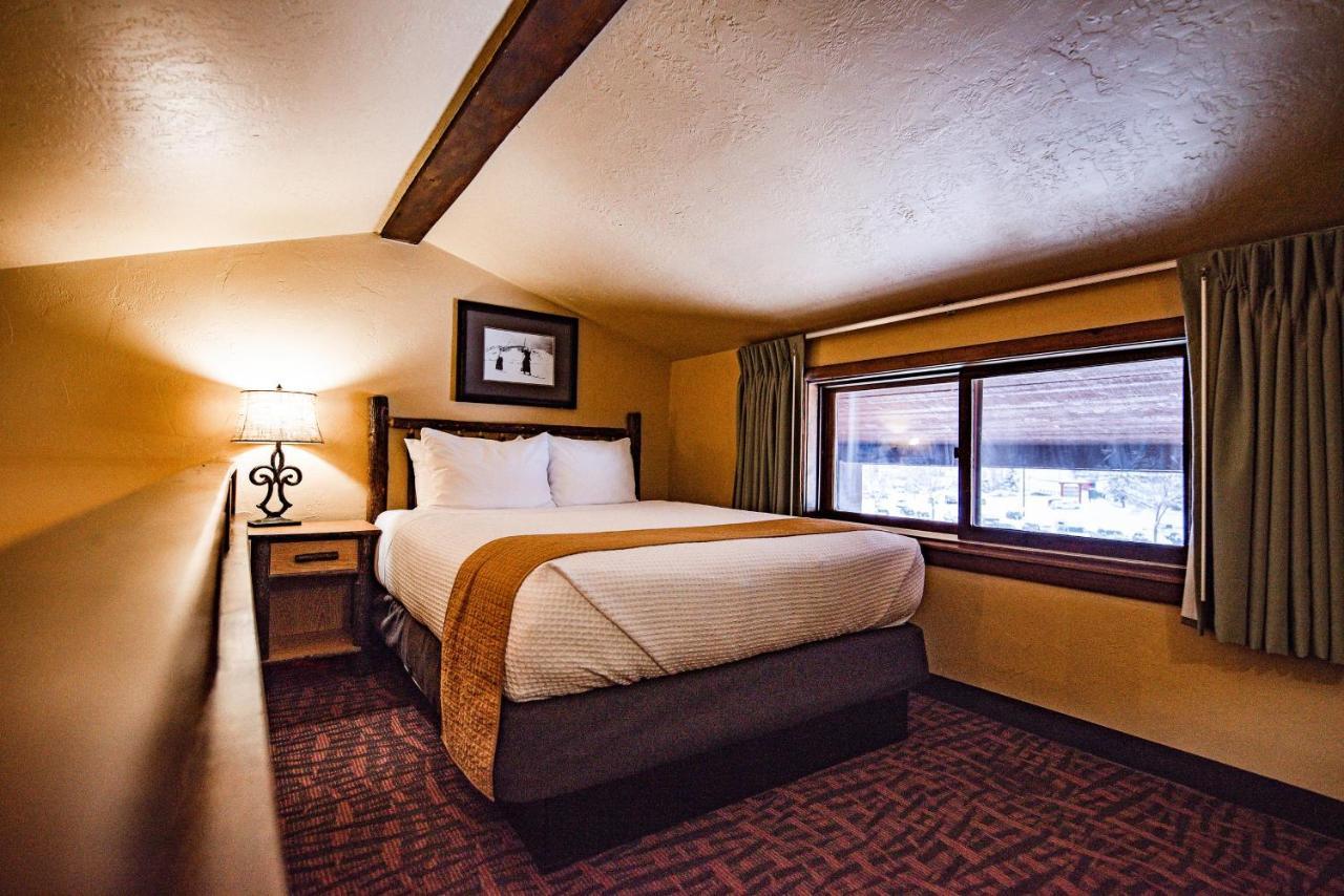 Elk Country Inn Jackson Bagian luar foto