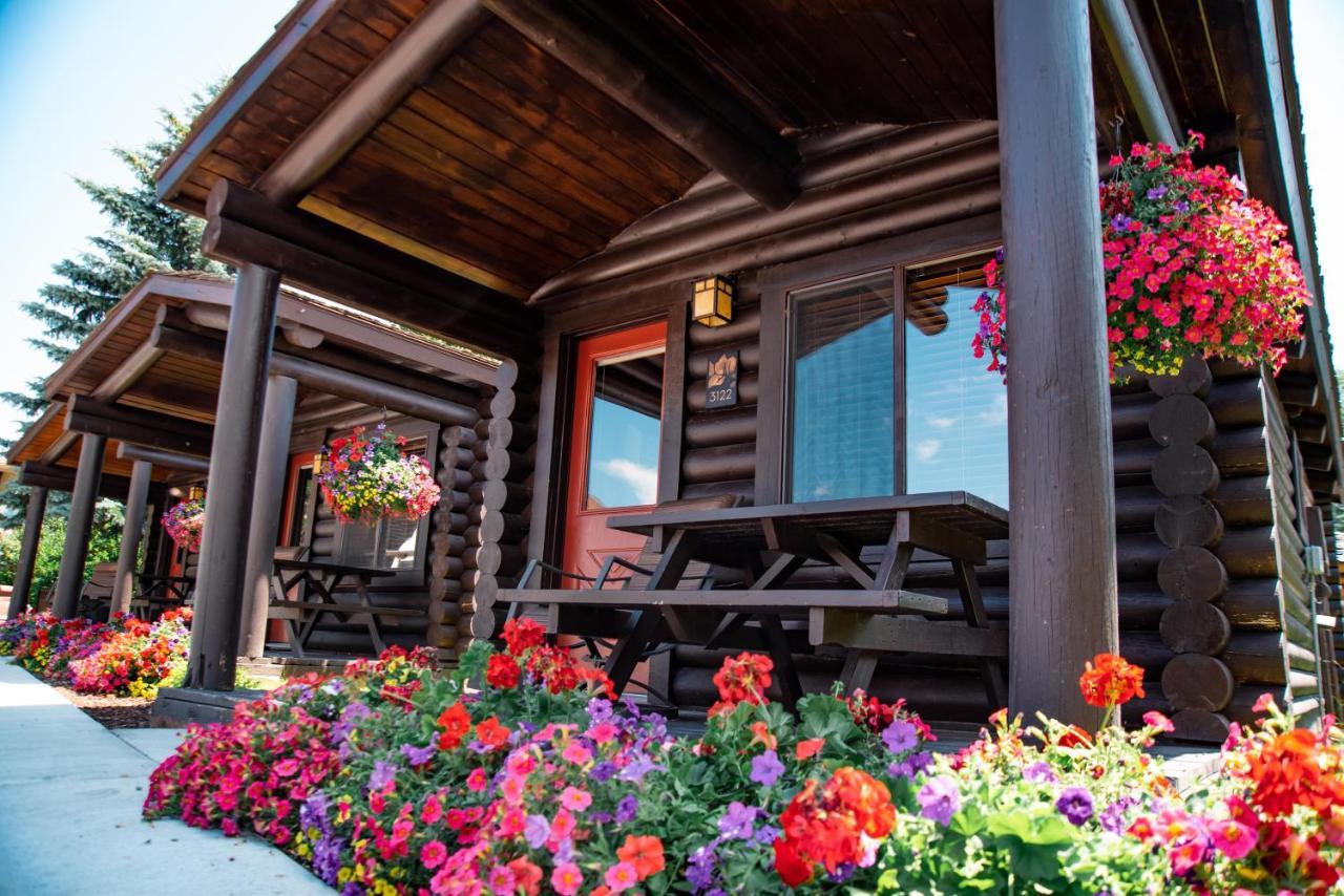 Elk Country Inn Jackson Bagian luar foto