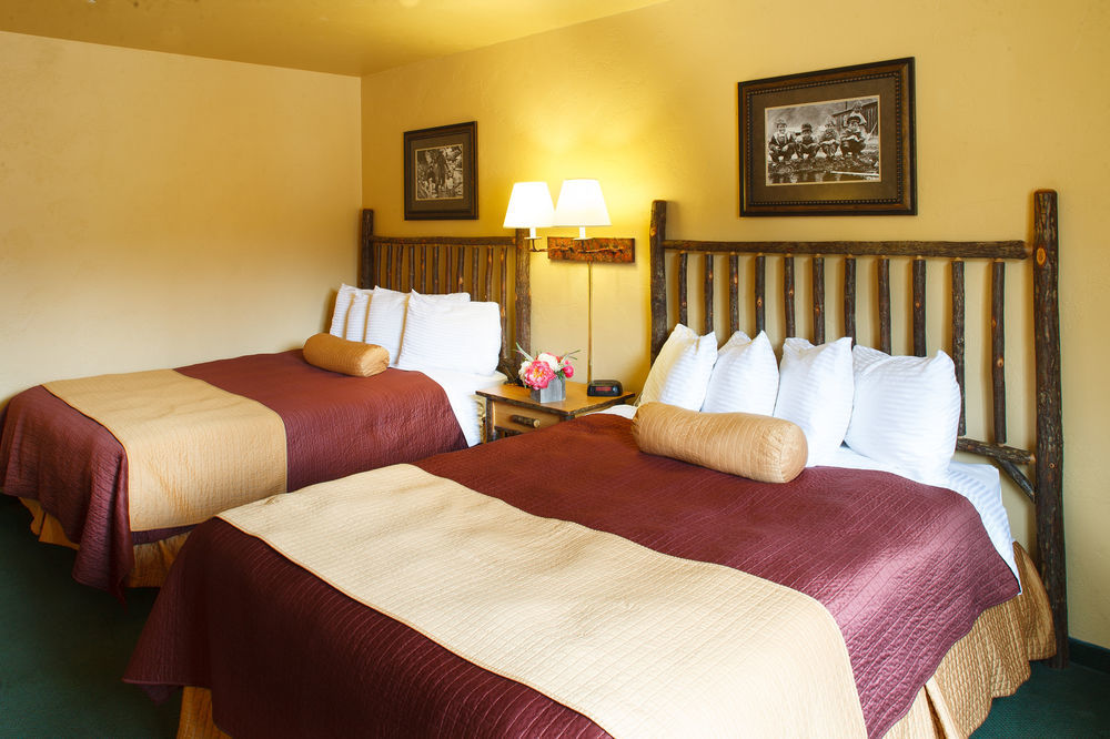 Elk Country Inn Jackson Bagian luar foto